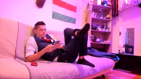 Virg Lszl online show from 12-16-25, 05:56