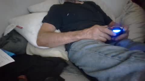 tellias online show from 09-10-25, 10:37