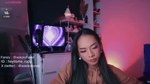 Snapshot of temptressxruby chatting on 01-10-25, 01:31 TemptressxRuby online show from 01-10-25, 01:31