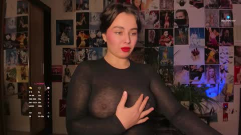 tenderwow online show from 12-05-25, 01:09