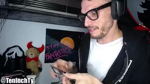 Ty online show from 10-24-25, 04:09