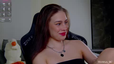 Snapshot of teossa chatting on 10-18-25, 06:19 Ulya online show from 10-18-25, 06:19