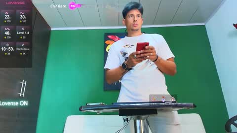 Snapshot of teoyes_ chatting on 10-01-25, 06:58 teoyes_ online show from 10-01-25, 06:58