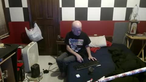 Snapshot of terdness2366 chatting on 12-25-24, 02:35 terdness2366 online show from 12-25-24, 02:35