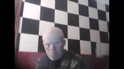 terdy2366 online show from 11-18-25, 05:28