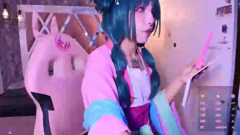 Terra Elowen online show from 10-31-25, 12:50