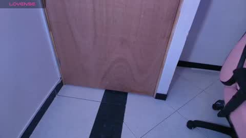 Terra Elowen online show from 11-16-25, 11:38