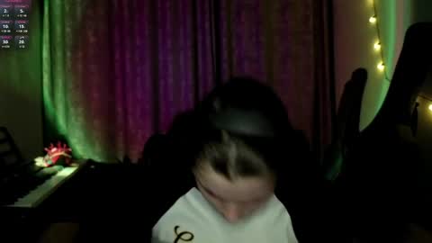 Anny Simpson online show from 03-31-26, 08:09