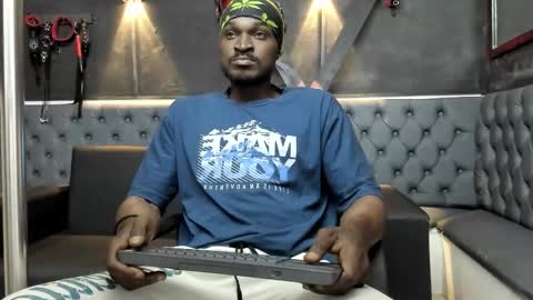 terranze_z online show from 02-08-26, 08:01