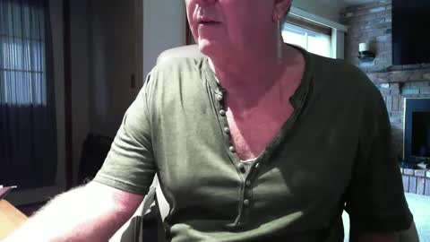 Snapshot of terriscam chatting on 09-25-25, 01:15 terriscam online show from 09-25-25, 01:15