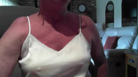 Snapshot of terriscam chatting on 10-18-25, 03:13 terriscam online show from 10-18-25, 03:13