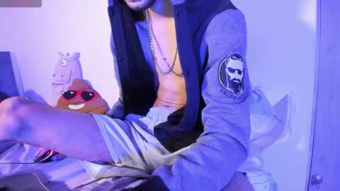 Snapshot of terry_pool chatting on 10-18-25, 05:43 Terry online show from 10-18-25, 05:43