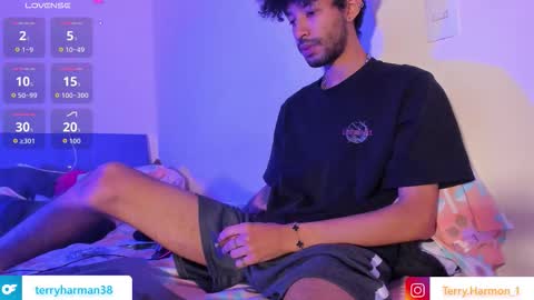 Snapshot of terry_pool chatting on 10-26-25, 05:30 Terry online show from 10-26-25, 05:30