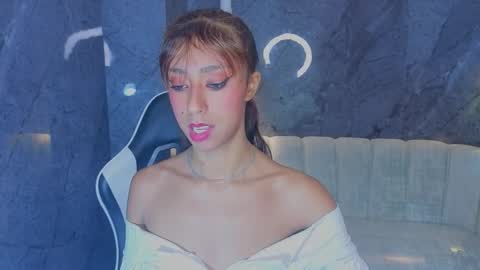 Online 800 to 1400 online show from 11-05-25, 01:44