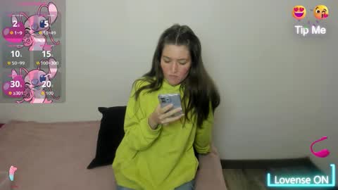 Snapshot of tesa_cute chatting on 11-30-25, 03:32 tesa online show from 11-30-25, 03:32