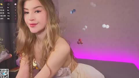 Snapshot of tesalune_ chatting on 02-28-25, 06:21 Tesa online show from 02-28-25, 06:21
