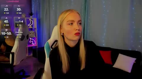 TessaHamilton online show from 11-04-25, 10:14