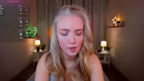 Snapshot of tessahamilton chatting on 01-16-26, 09:46 TessaHamilton online show from 01-16-26, 09:46