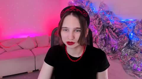 Snapshot of tessamill chatting on 12-02-25, 09:03 Tessa online show from 12-02-25, 09:03