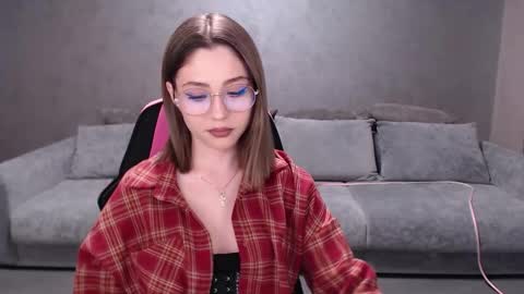 Tessa online show from 12-04-25, 10:13