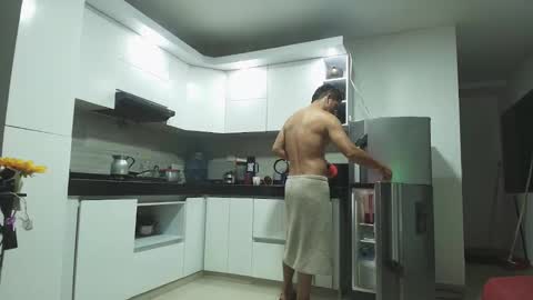 tessa y leo online show from 11-25-25, 12:05