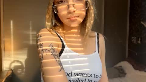 tessiebe online show from 02-24-26, 12:03