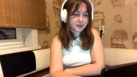 Snapshot of tessstephan chatting on 11-26-25, 03:35 Tessa online show from 11-26-25, 03:35