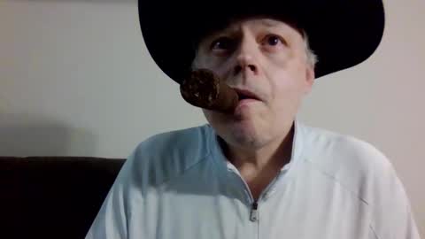 Snapshot of texancigar chatting on 11-03-25, 04:58 texancigar online show from 11-03-25, 04:58