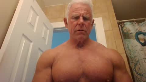 Snapshot of texasboy1978 chatting on 12-21-24, 10:08 texasboy1978 online show from 12-21-24, 10:08