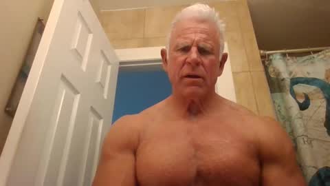 Snapshot of texasboy1978 chatting on 12-24-24, 09:44 texasboy1978 online show from 12-24-24, 09:44