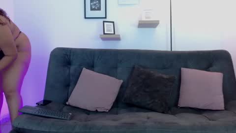 Snapshot of teylor_22cm chatting on 12-01-24, 06:19 teylor_22cm online show from 12-01-24, 06:19