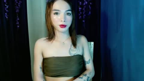 Snapshot of tgirl_jasmine1 chatting on 12-14-24, 05:03 Vanessa online show from 12-14-24, 05:03