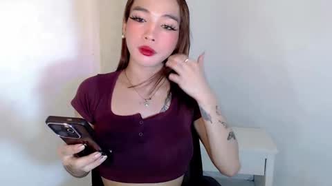 Snapshot of tgirl_jasmine1 chatting on 01-06-25, 03:51 Vanessa online show from 01-06-25, 03:51