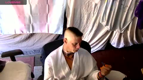 Snapshot of tgirllover69141980 chatting on 09-28-25, 05:29 tgirllover69141980 online show from 09-28-25, 05:29