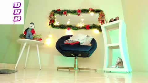 Thais online show from 12-27-24, 03:37