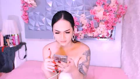 Thalia online show from 12-22-25, 12:46