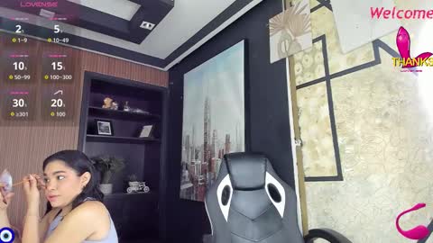 Thalia online show from 12-16-25, 04:28