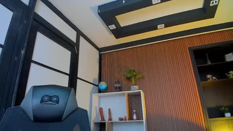 Thalia online show from 03-24-26, 05:01