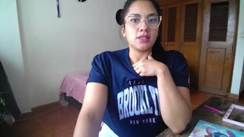 Snapshot of thaliacooper chatting on 10-01-25, 06:25 online show from 10-01-25, 06:25