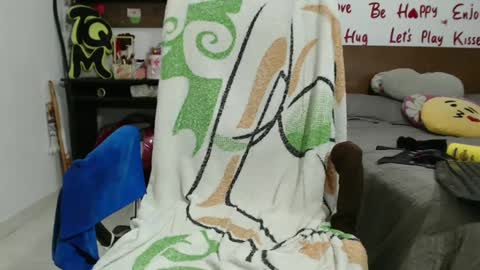 thania      sometimes in the company of Alan and Maria online show from 03-07-25, 08:33