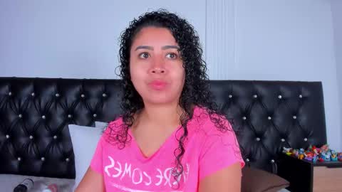 thara webstter online show from 10-10-25, 12:04