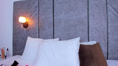 thara webstter online show from 11-28-25, 11:46