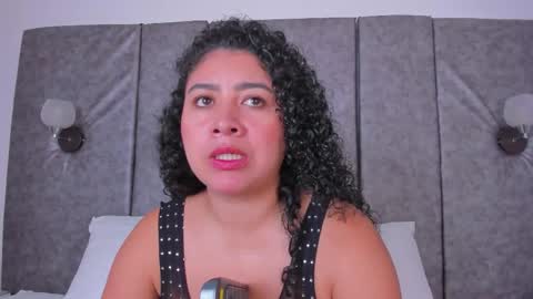 Snapshot of thara_webstter chatting on 02-09-26, 11:03 thara webstter online show from 02-09-26, 11:03