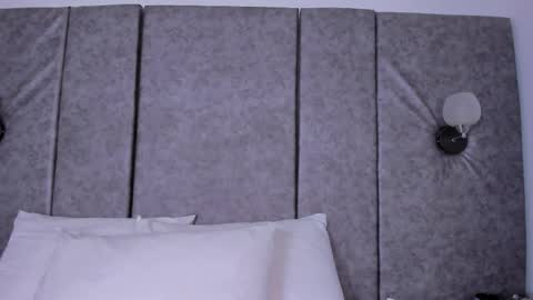 Snapshot of thara_webstter chatting on 02-19-26, 11:39 thara webstter online show from 02-19-26, 11:39