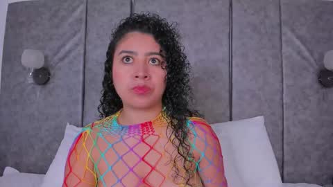 Snapshot of thara_webstter chatting on 02-20-26, 11:32 thara webstter online show from 02-20-26, 11:32