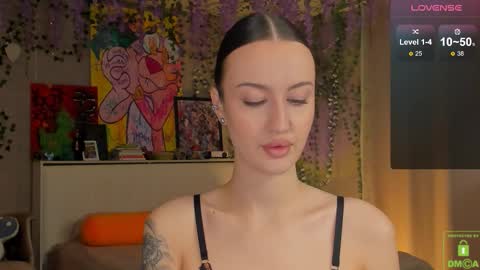 Snapshot of that_eva chatting on 09-28-25, 08:20 Your Eva online show from 09-28-25, 08:20