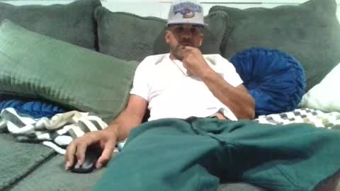 Snapshot of thatazguyaz chatting on 10-28-25, 09:46 thatazguyaz online show from 10-28-25, 09:46