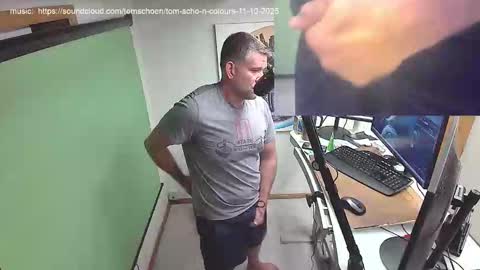 Snapshot of thaterkman chatting on 10-15-25, 09:48 thaterkman online show from 10-15-25, 09:48