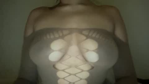 Snapshot of thatgirlmelanie chatting on 11-14-25, 05:06 Melanie online show from 11-14-25, 05:06