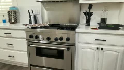 thatoneblondee online show from 09-18-25, 01:40